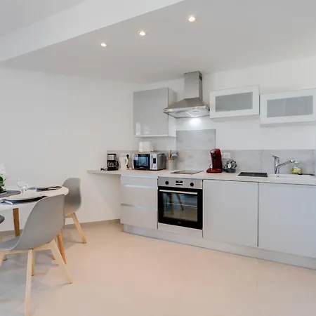 La Cantonade - T2 With Garage For 4 People Near
